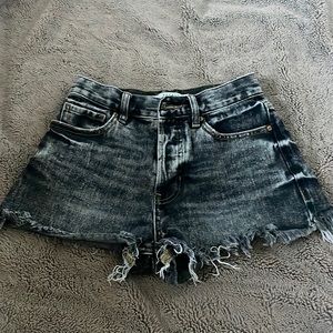 Pacsun high rise jean shorts. Size 24, color grey/black